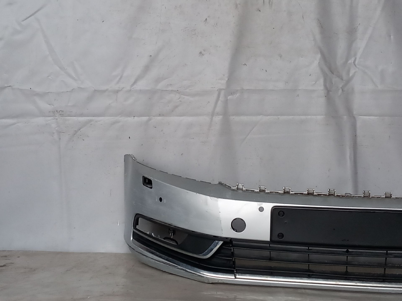 DIJELOVI BRANIK VW PASSAT B7 > 10-14 3AA807221