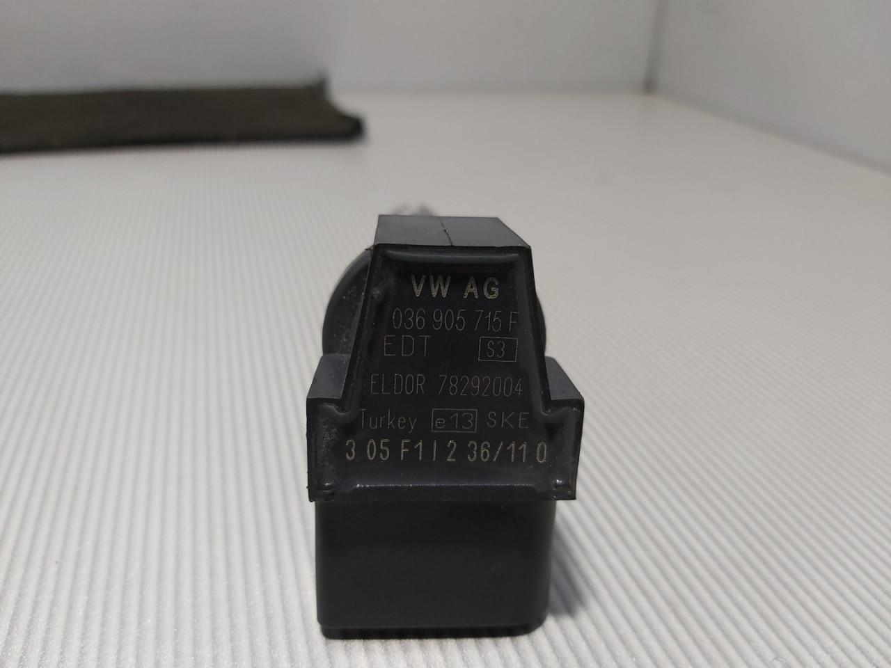 DIJELOVI BOMBINA VW GOLF 4 > 97-03 036905715F