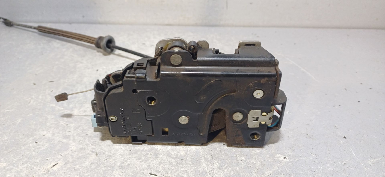 DIJELOVI BRAVA VRATA VW CADDY > 03-10 3D1837016AC