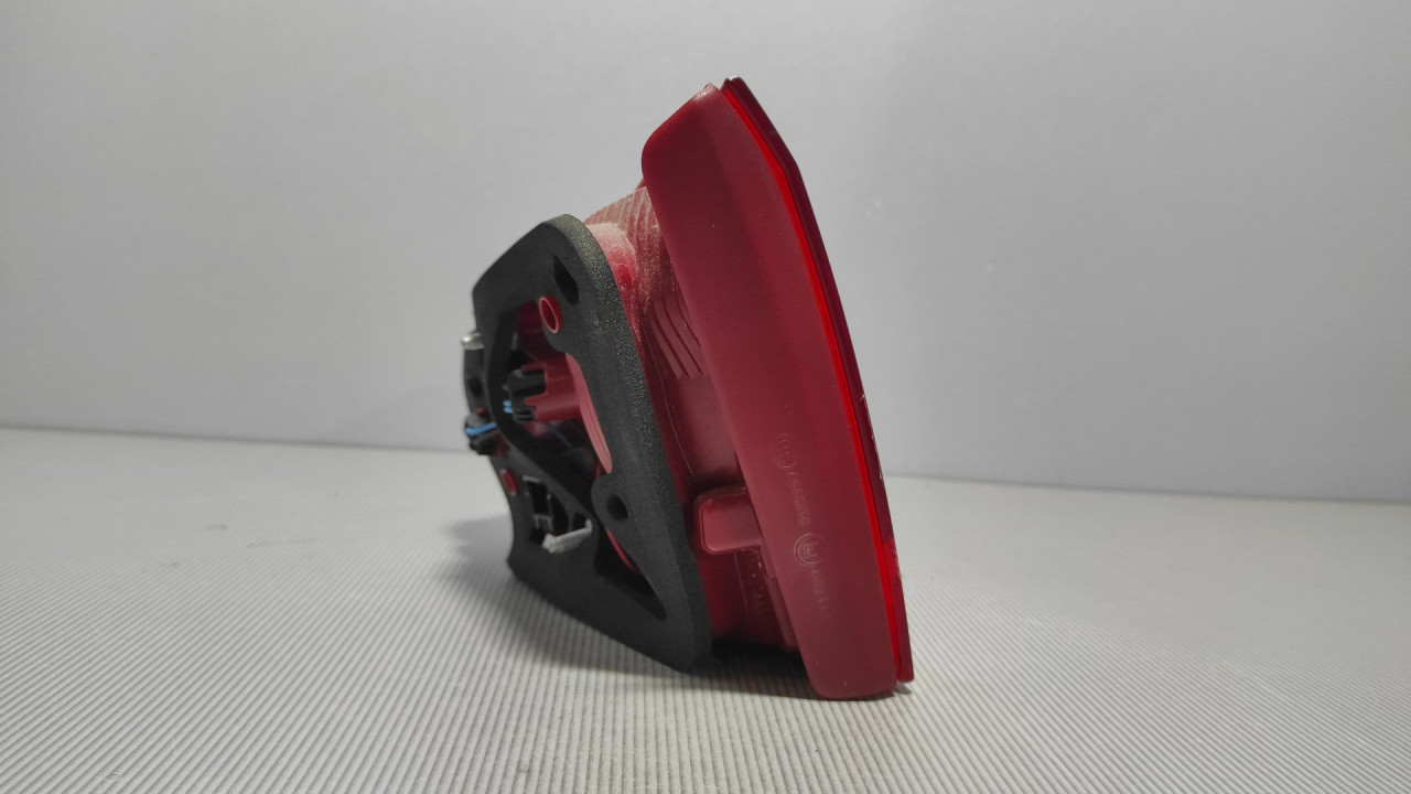 STOP SVJETLO VW PASSAT B7 > 10-14 3AF945093B