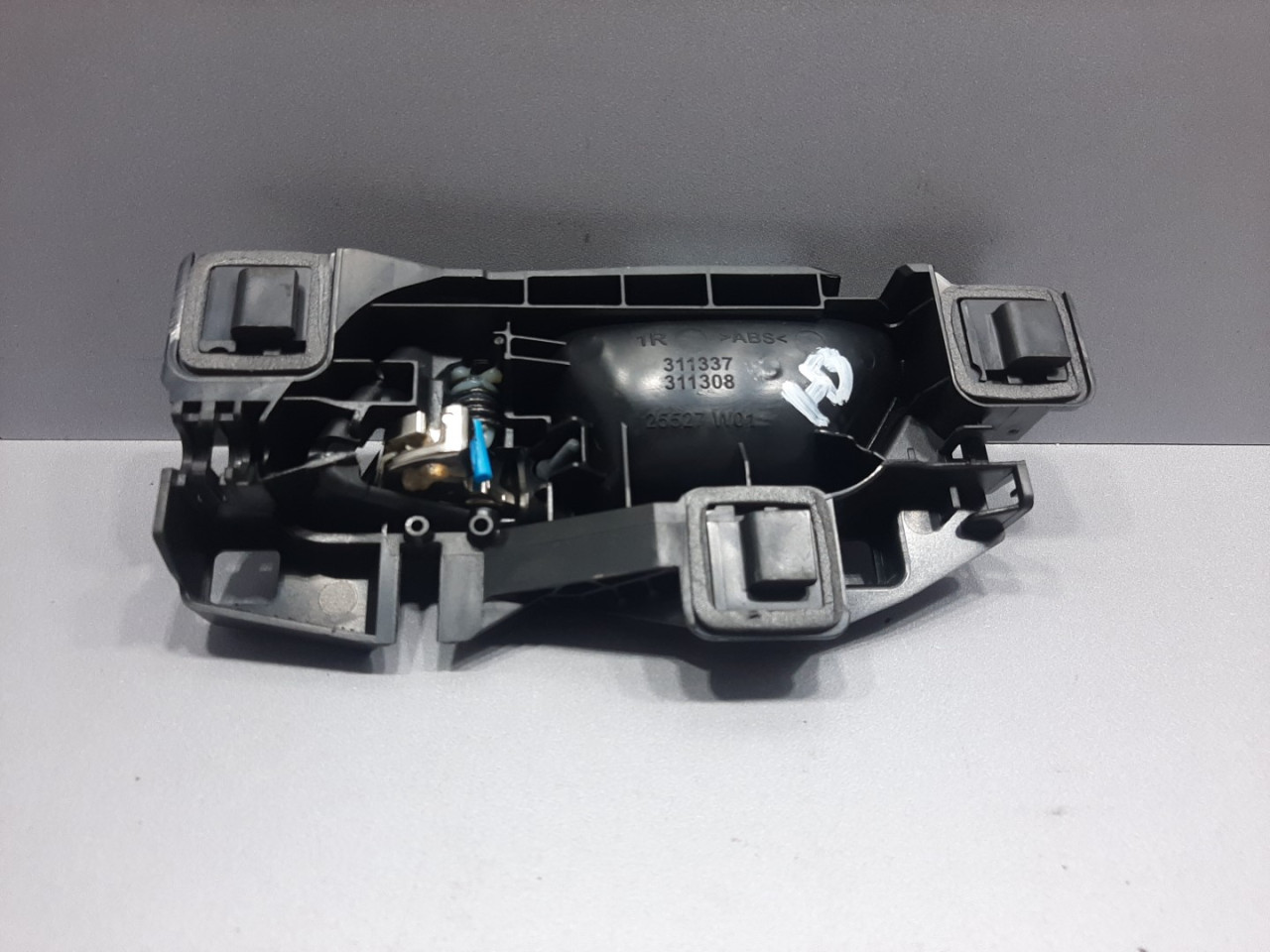 DIJELOVI UNUTRASNJA RUCKA VRATA PEUGEOT 308 > 13-17 98000004