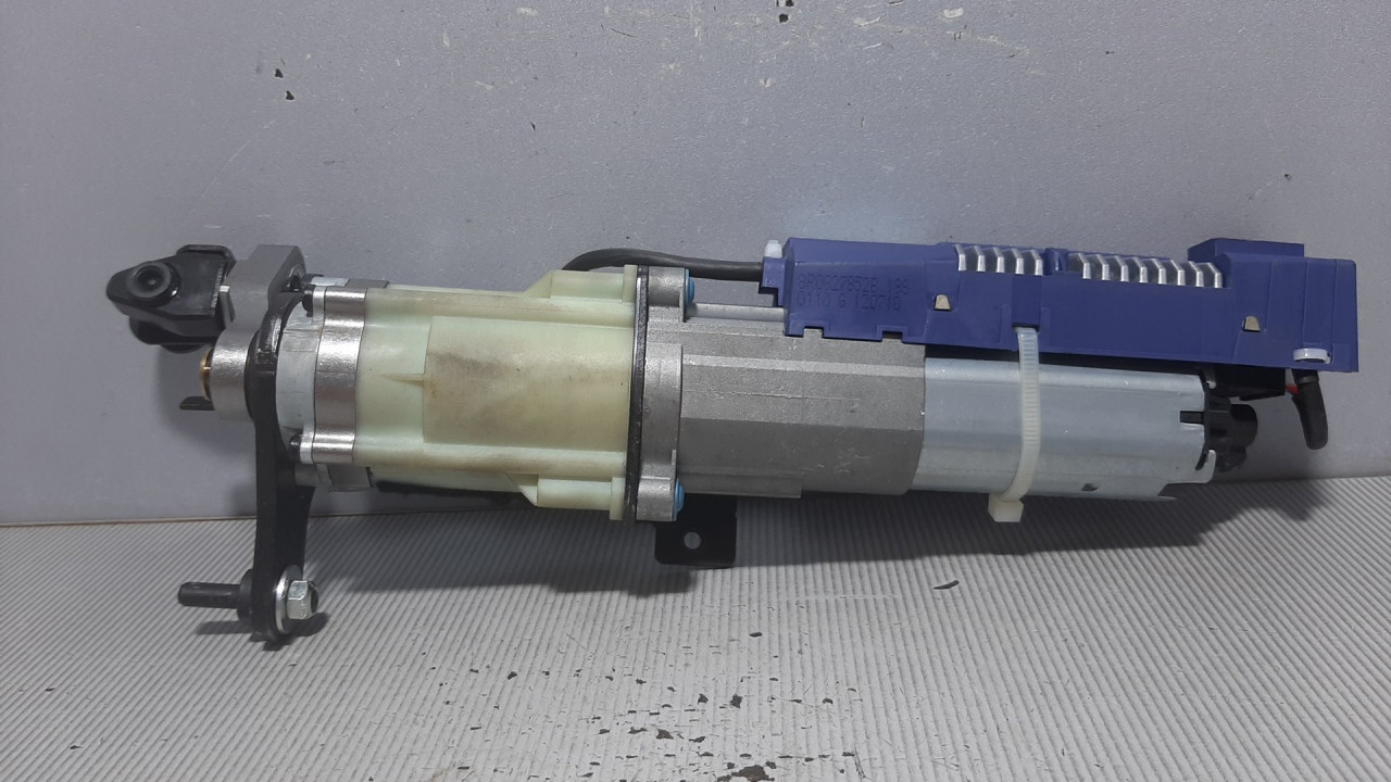 DIJELOVI MOTORIC GEPEKA AUDI Q7 > 06-09 4F9959946