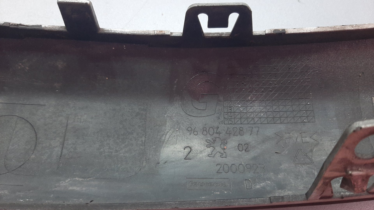 PLASTIKA BRANIKA PEUGEOT 308 > 07-11 9680442877