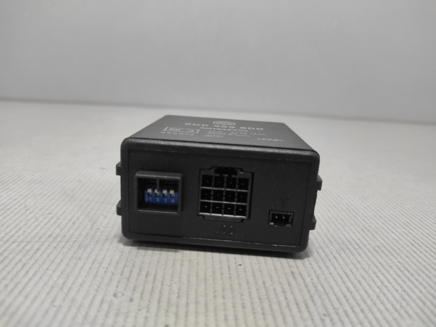 DIJELOVI ELEKTRONIKA MODUL VW LT > 97-06 2D0959800