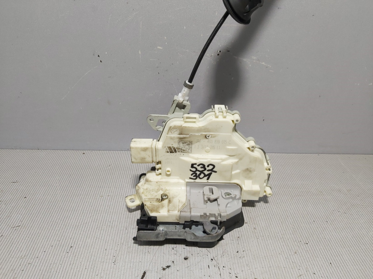 DIJELOVI BRAVA VRATA AUDI A6 4G > 11-14 4G0839015C