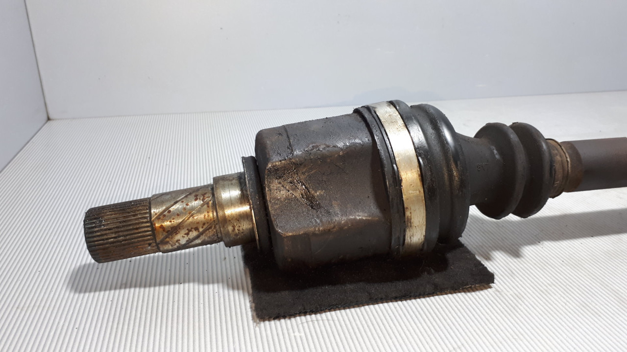 DIJELOVI POLUOSOVINA RENAULT SCENIC > 03-06 1.9