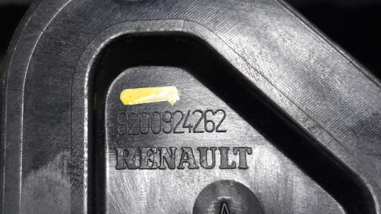 DIJELOVI DEKLO RENAULT MASTER > 14- 8200924262