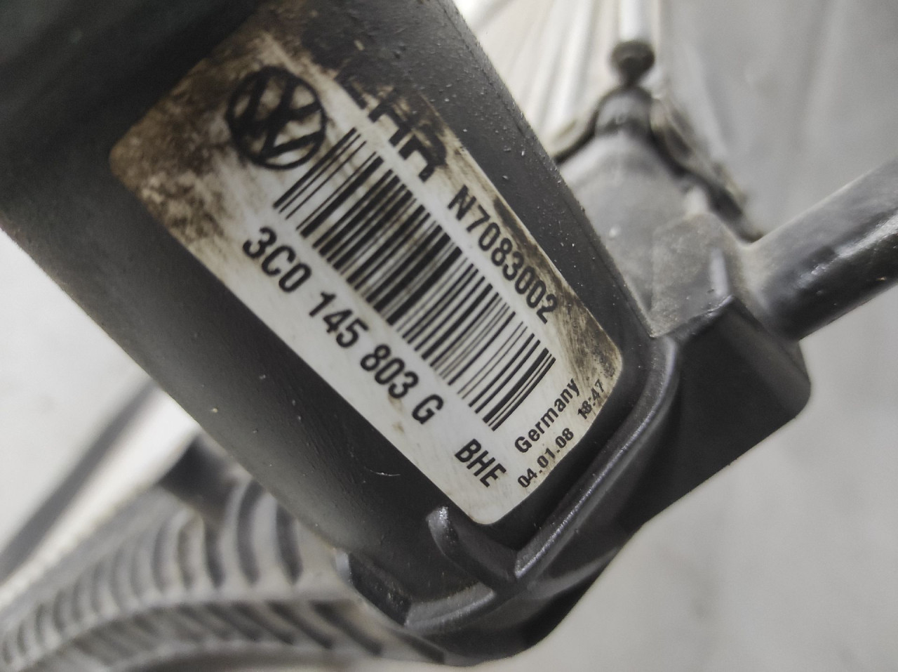 INTERKULER VW PASSAT B6 > 05-10 3C0145803G