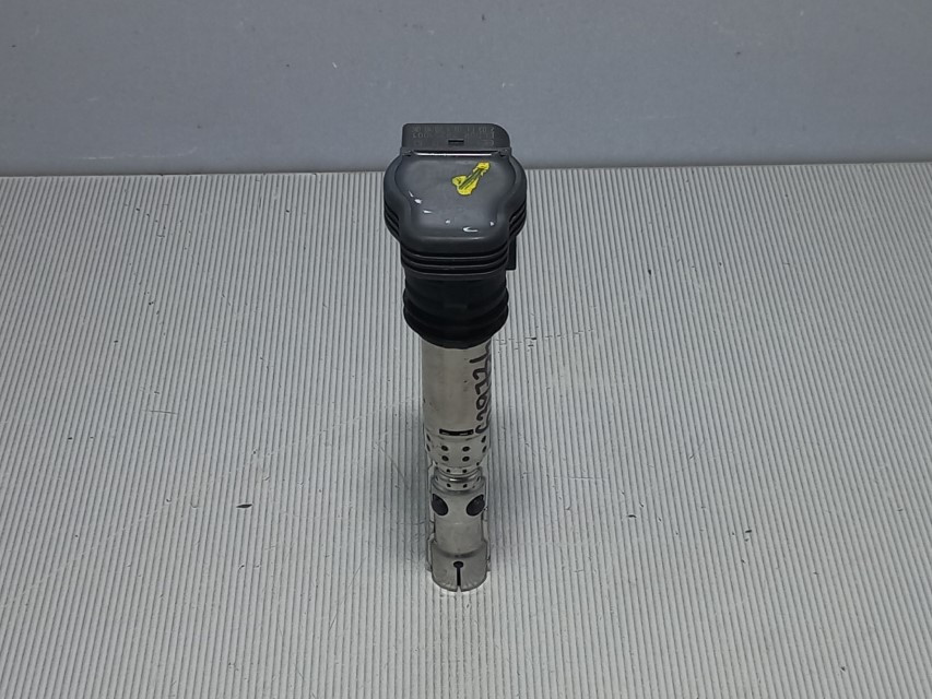 DIJELOVI BOMBINA AUDI A3 > 96-03 06A905115D