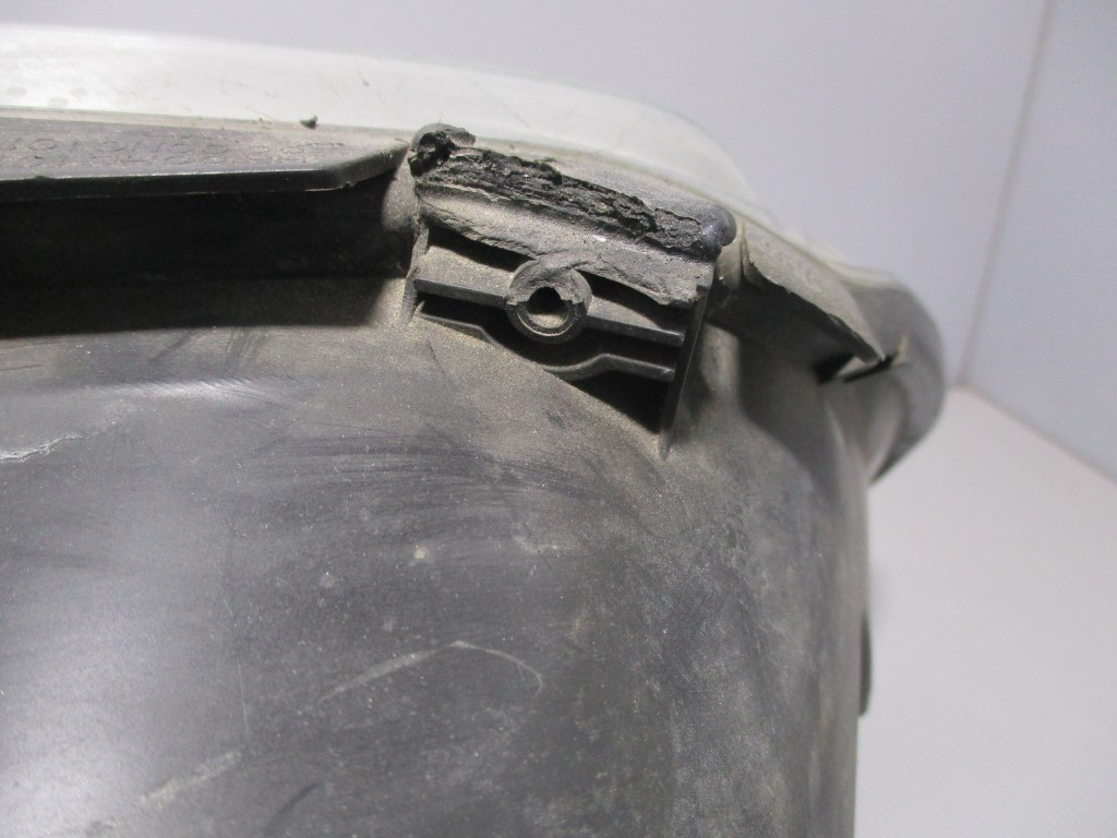 DIJELOVI FAR VW CADDY > 03-10 VW715013 2K0941005B