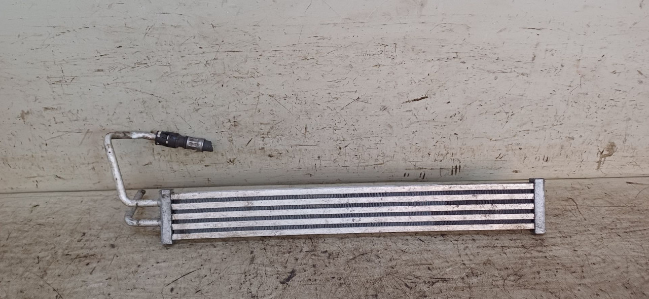 HLADNJAK ULJA BMW SERIJA 5 (F10/F11) > 13-16 7570100
