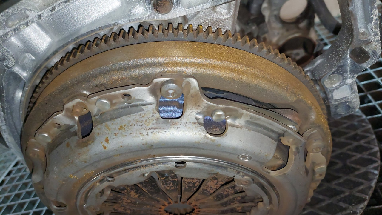 DIJELOVI KORPA CITROEN C4 > 10-17 9801354780