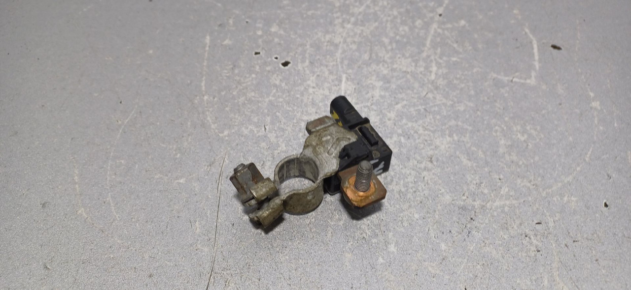DIJELOVI KLEMA OPEL INSIGNIA > 17-19 13520441