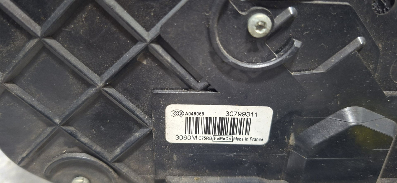 DIJELOVI BRAVA VRATA VOLVO XC60 > 08-13 2.4 30799311