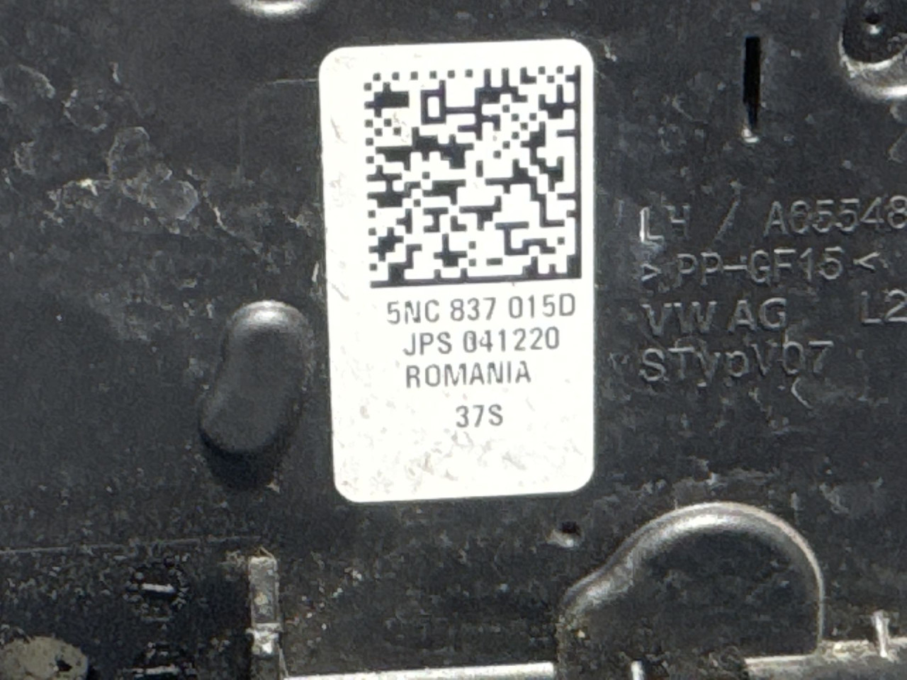 DIJELOVI BRAVA VRATA VW TIGUAN > 20- 5NC837015D