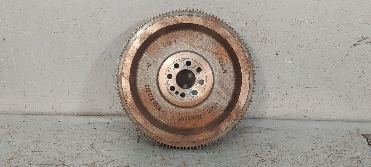 ZAMAJAC NISSAN PRIMASTAR > 07-15 8200823873