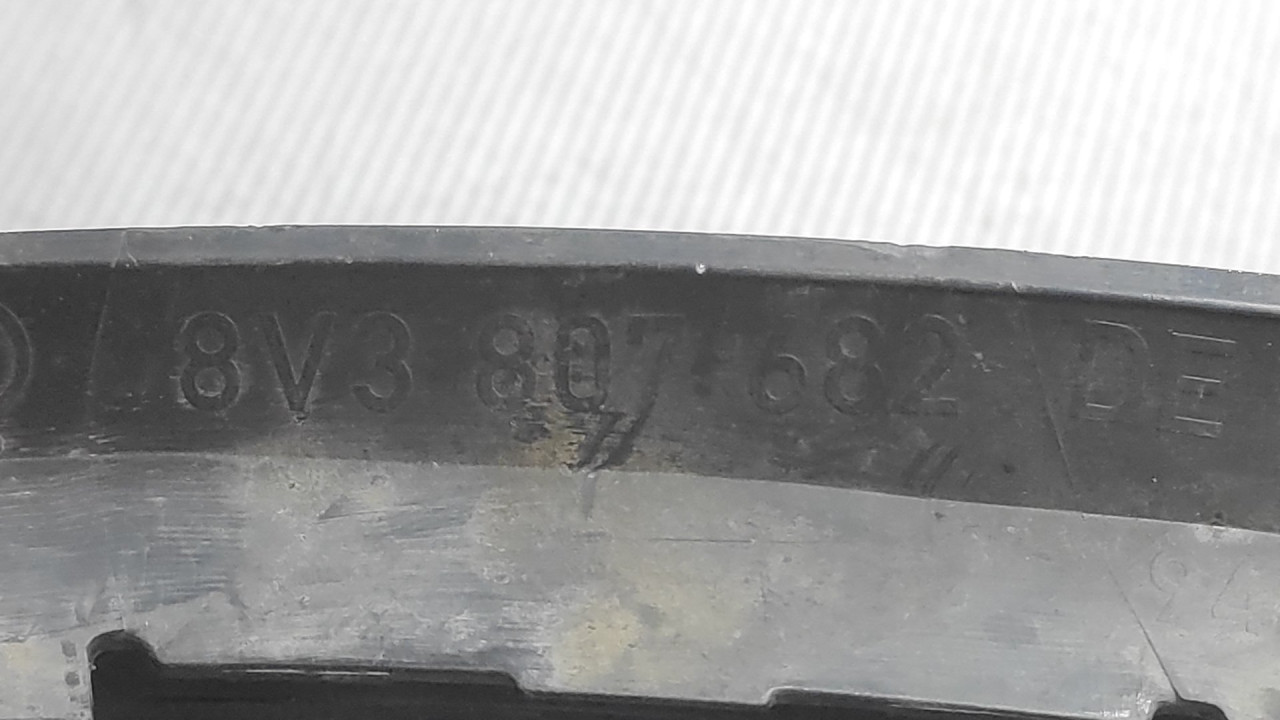 DIJELOVI PLASTIKA BRANIKA   8V3807682