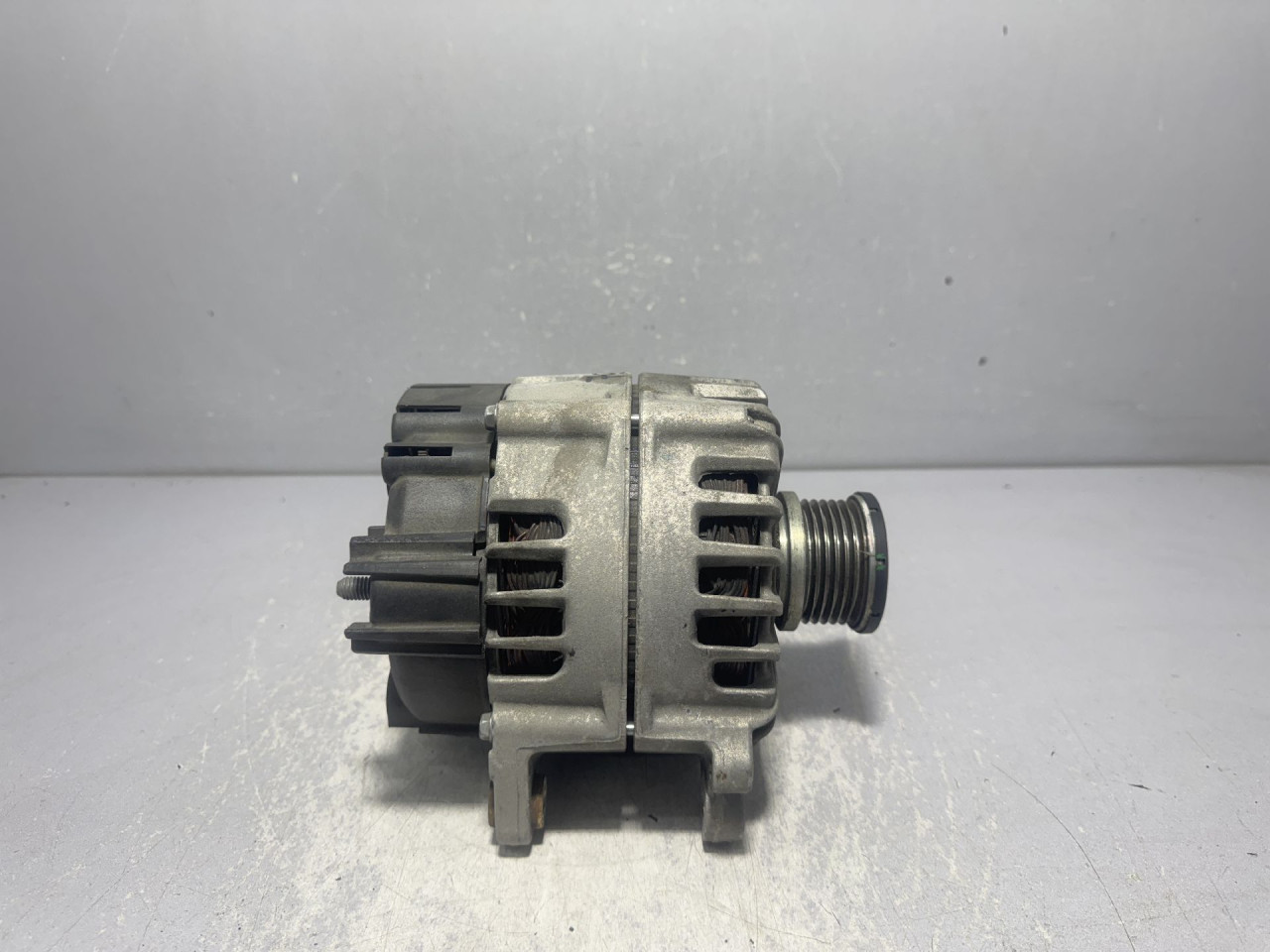 DIJELOVI ALTERNATOR AUDI A6 4G > 11-14 2.0 03L903017B