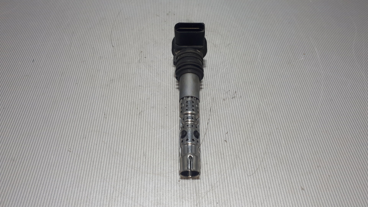 DIJELOVI BOMBINA AUDI A4 (B6) > 00-04 1.8 06B905115M