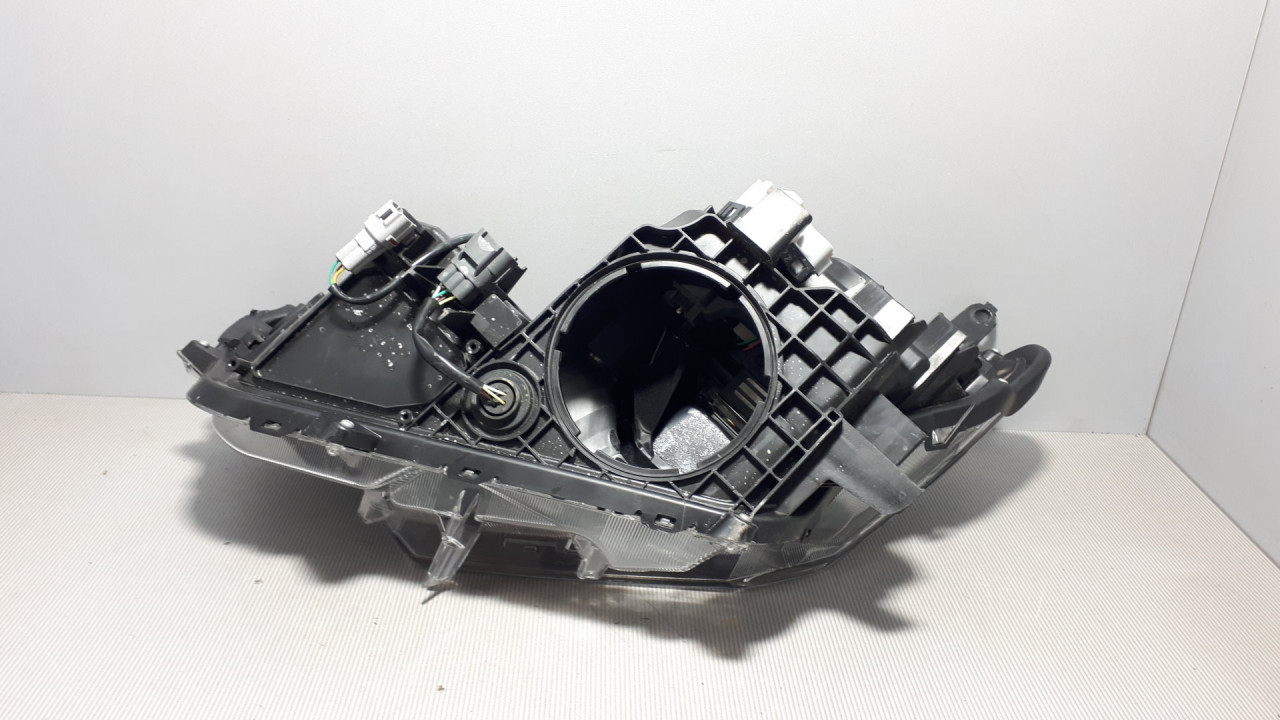 DIJELOVI FAR TOYOTA RAV 4 > 15-18 W3049