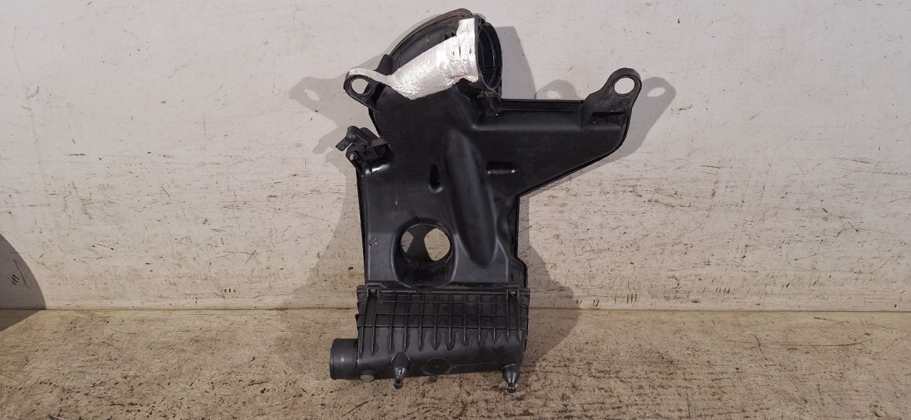 KUCISTE FILTERA ZRAKA DACIA DUSTER > 10-13 70365657