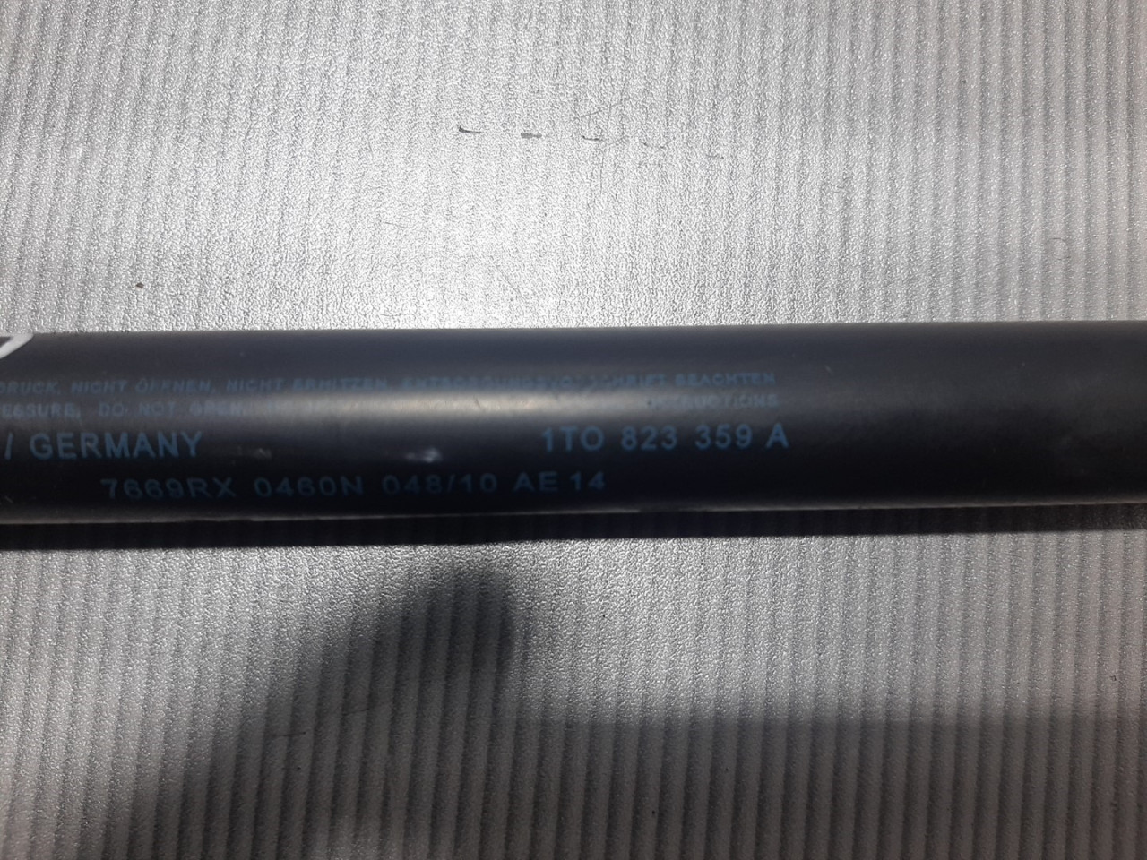 AMORTIZER GEPEKA VW CADDY > 03-10 1T0823359A