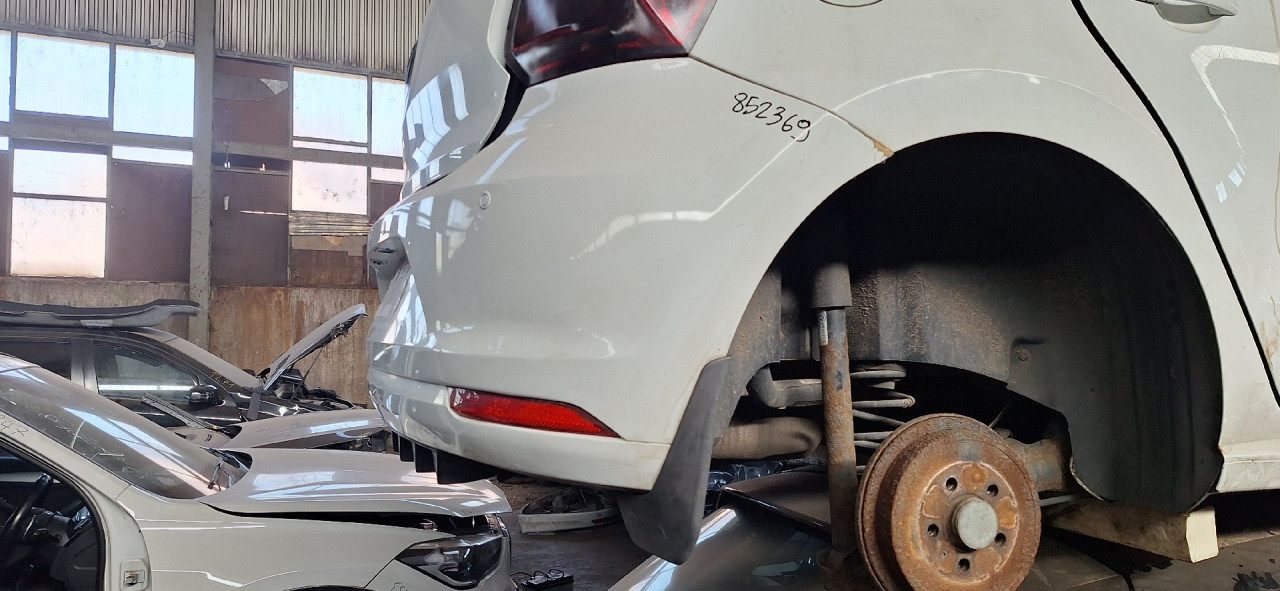 DIJELOVI BRANIK VW POLO > 14-17 6C6807421GRU