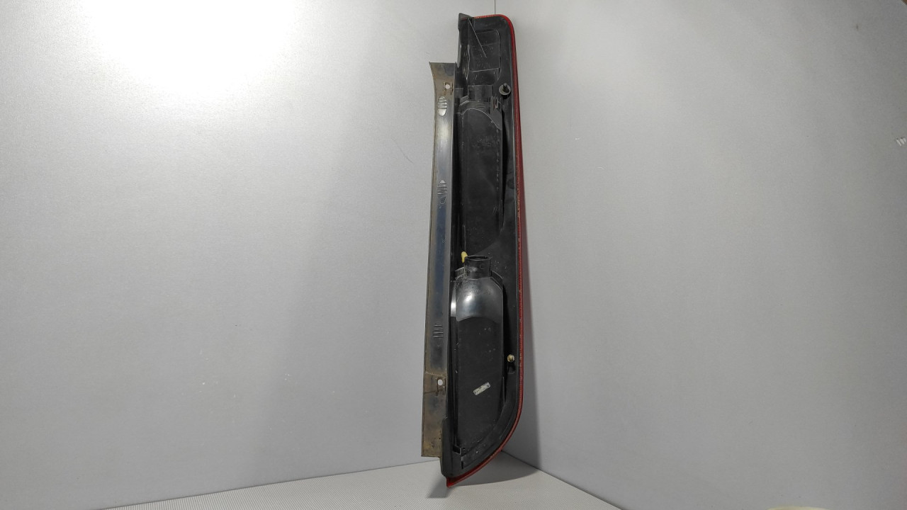 STOP SVJETLO FORD FOCUS > 05-07 4M5113405A