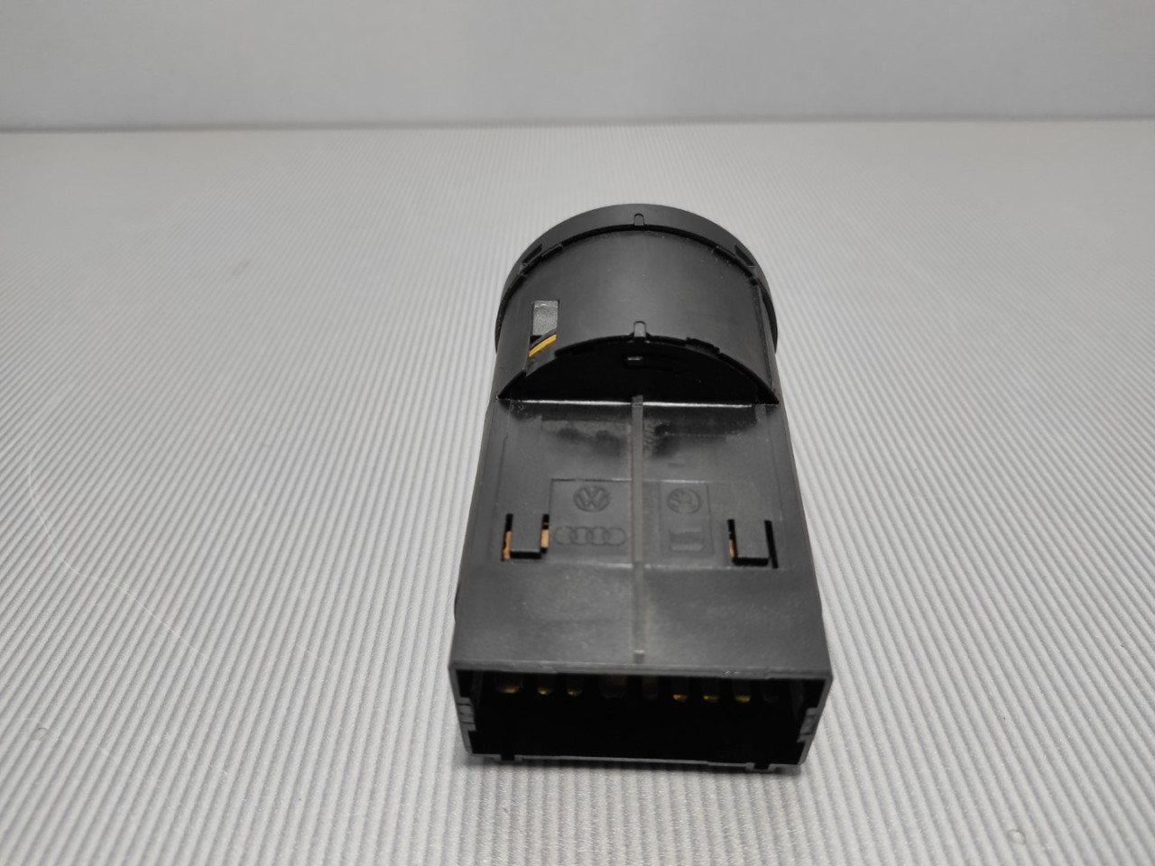 PREKIDACI SVJETLA VW POLO > 05-09 6Q0941531B