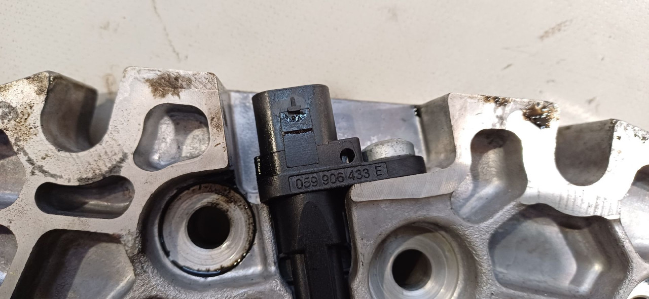 DIJELOVI SENZOR RADILICE AUDI A8 (4H) > 10-14 3.0 059906433E