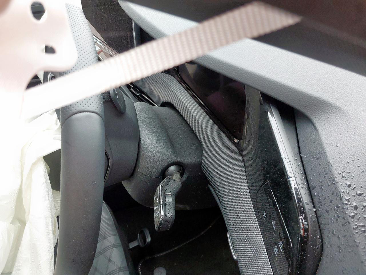 DIJELOVI VW GOLF 8 R-LINE 2.0 DIZEL 110KW MJENJAC MOTOR DXRB