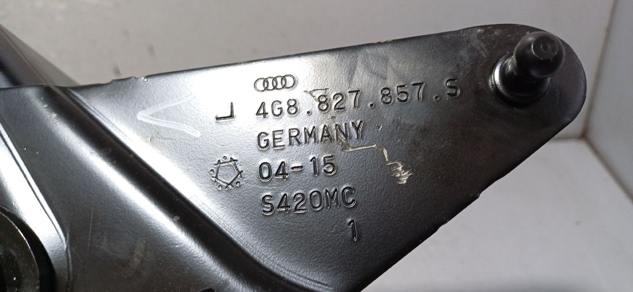 DIJELOVI BAGLAMA GEPEKA AUDI A7 > 16- 4G8827857S