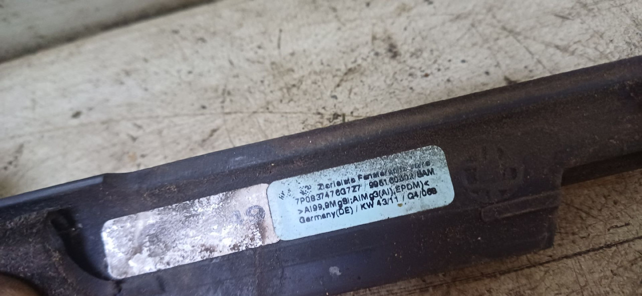 DIJELOVI LAJSNA VW TOUAREG > 11-14 7P0837478G