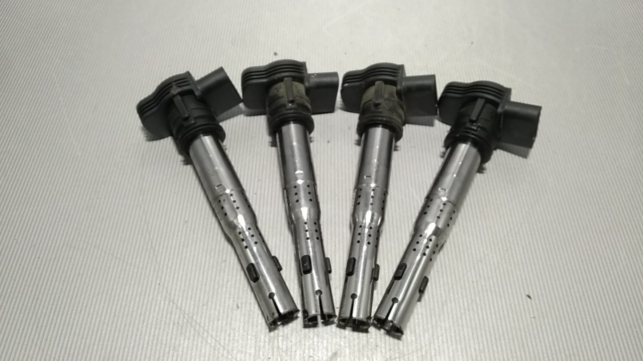 DIJELOVI BOMBINA SKODA OCTAVIA > 04-08 07K905715C
