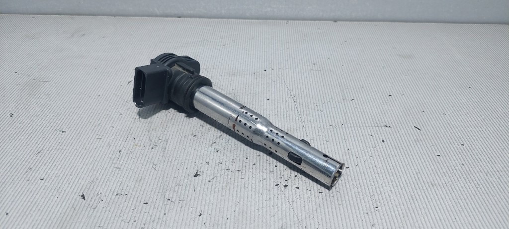 DIJELOVI BOMBINA AUDI A3 > 03-08 07K905715F