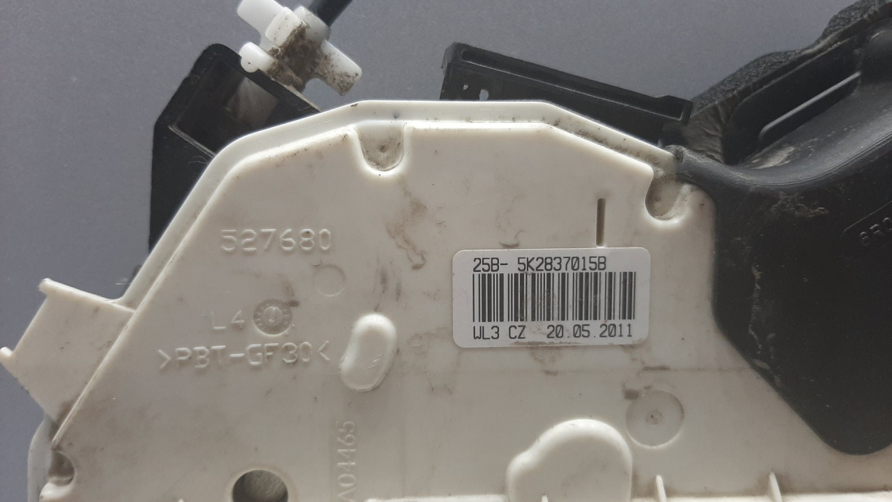 DIJELOVI BRAVA VRATA VW GOLF 6 > 08-12 5K2837015B