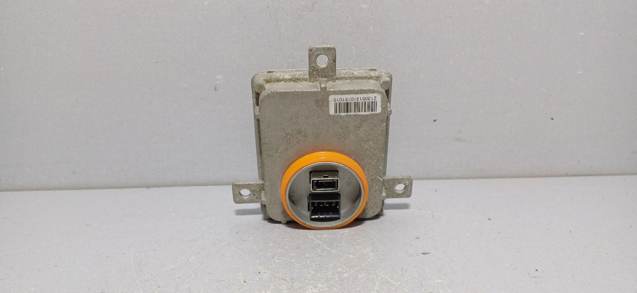 DIJELOVI BALAST FARA SKODA SUPERB > 19- 8K0941597B