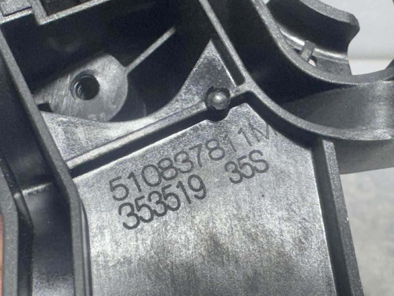 RUCKA VRATA VW PASSAT B8 > 14-19 510837811M