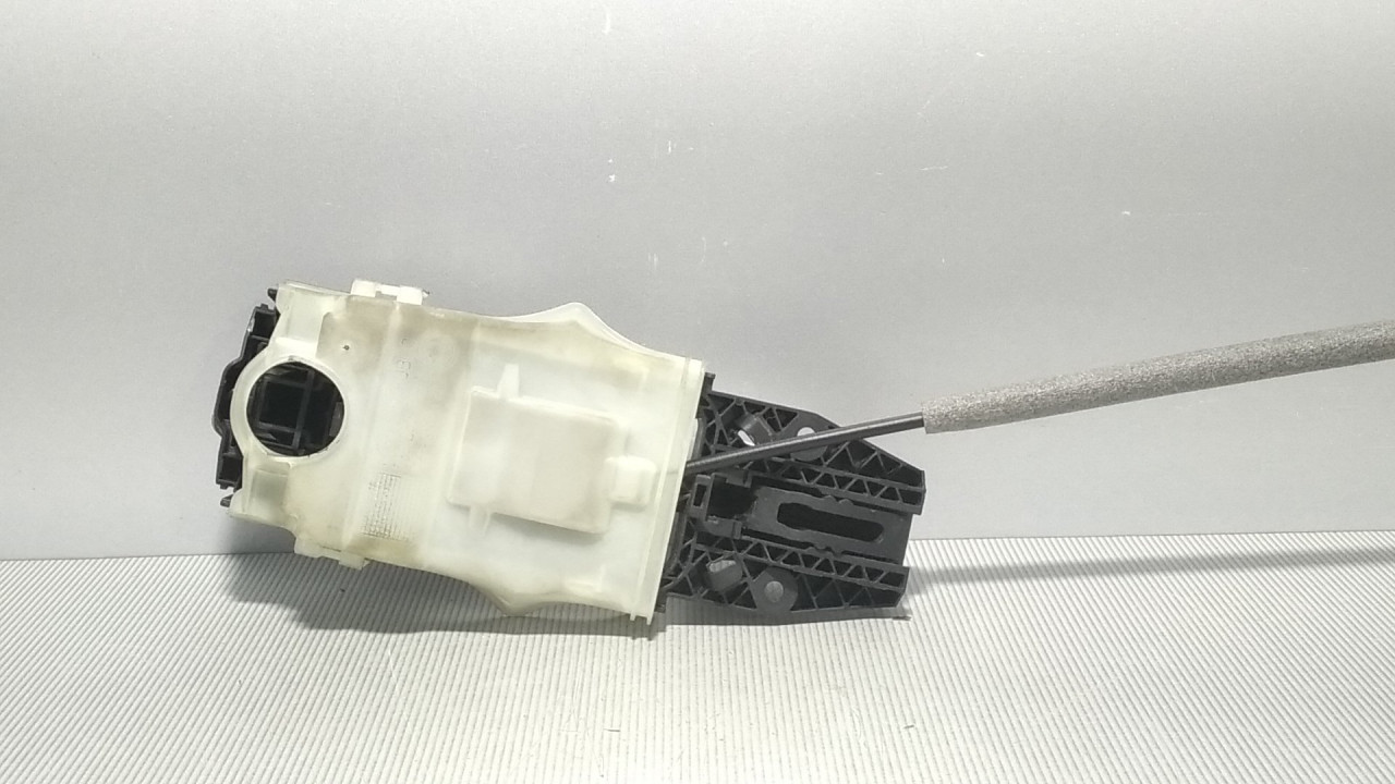 DIJELOVI RUCKA VRATA VW GOLF 7 > 12-16 5E0837349A