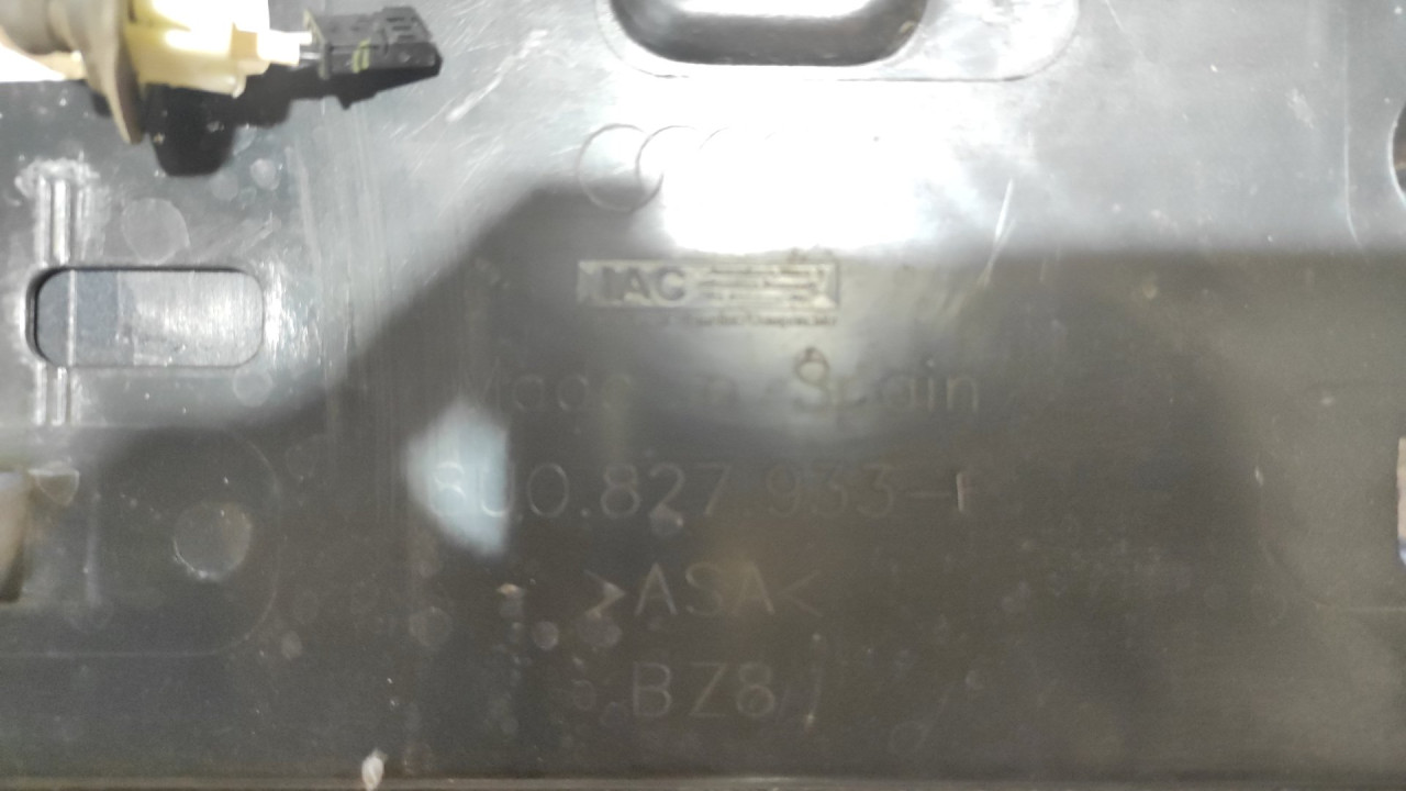 DIJELOVI SPOJLER AUDI Q3 > 15-18 8U0827933F