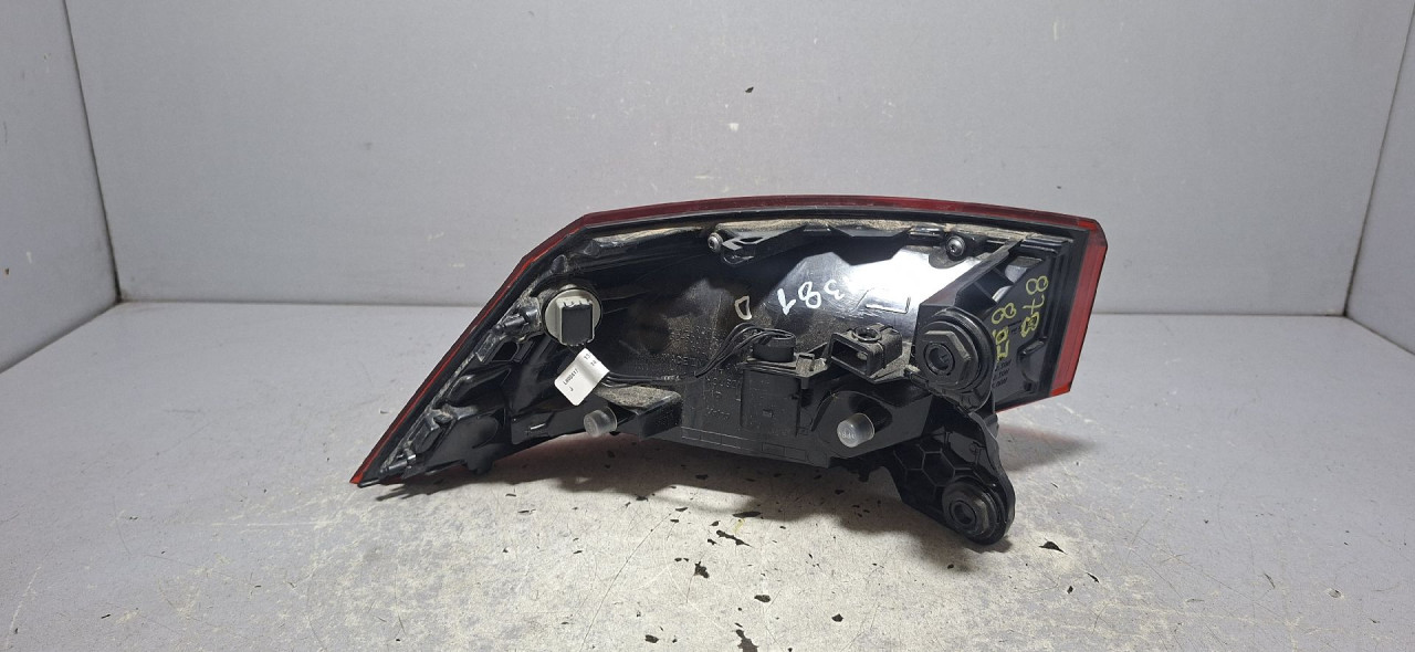 DIJELOVI STOP SVJETLO VW GOLF 8 > 19- 2.0 5H0945096E