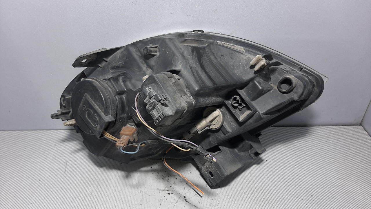 DIJELOVI FAR RENAULT KANGOO > 03-07 8200150614