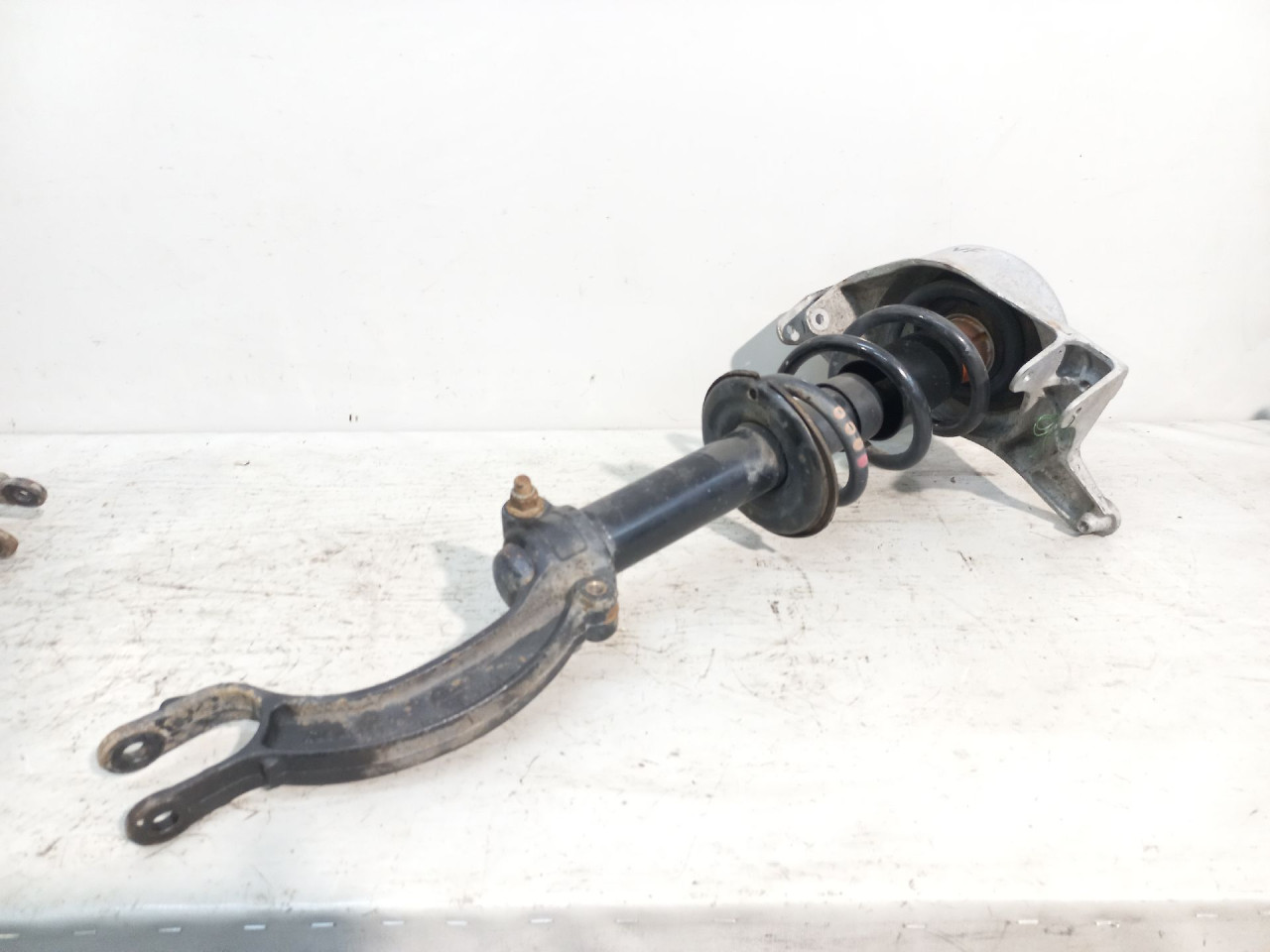 AMORTIZER AUDI A4 (B8) > 12-15 8T0413031AF
