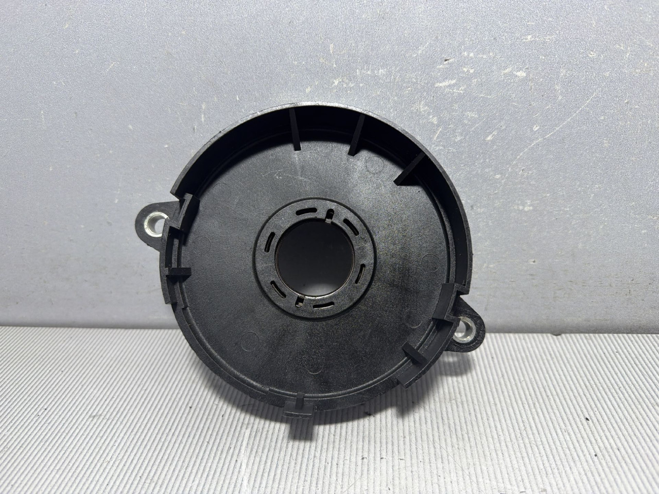DIJELOVI PLASTIKA VOLVO XC60 > 17- 2.0 31375715