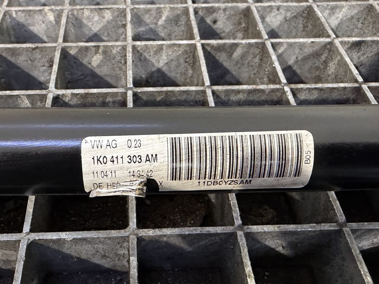 DIJELOVI BALANS STANGA VW TOURAN > 10-15 1.6 1K0411303AM