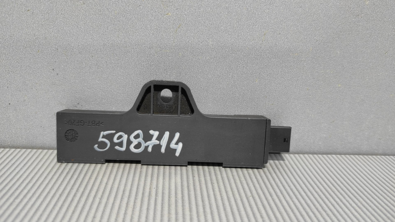 DIJELOVI ANTENA BMW X5 (G05) > 18- 6832065-01