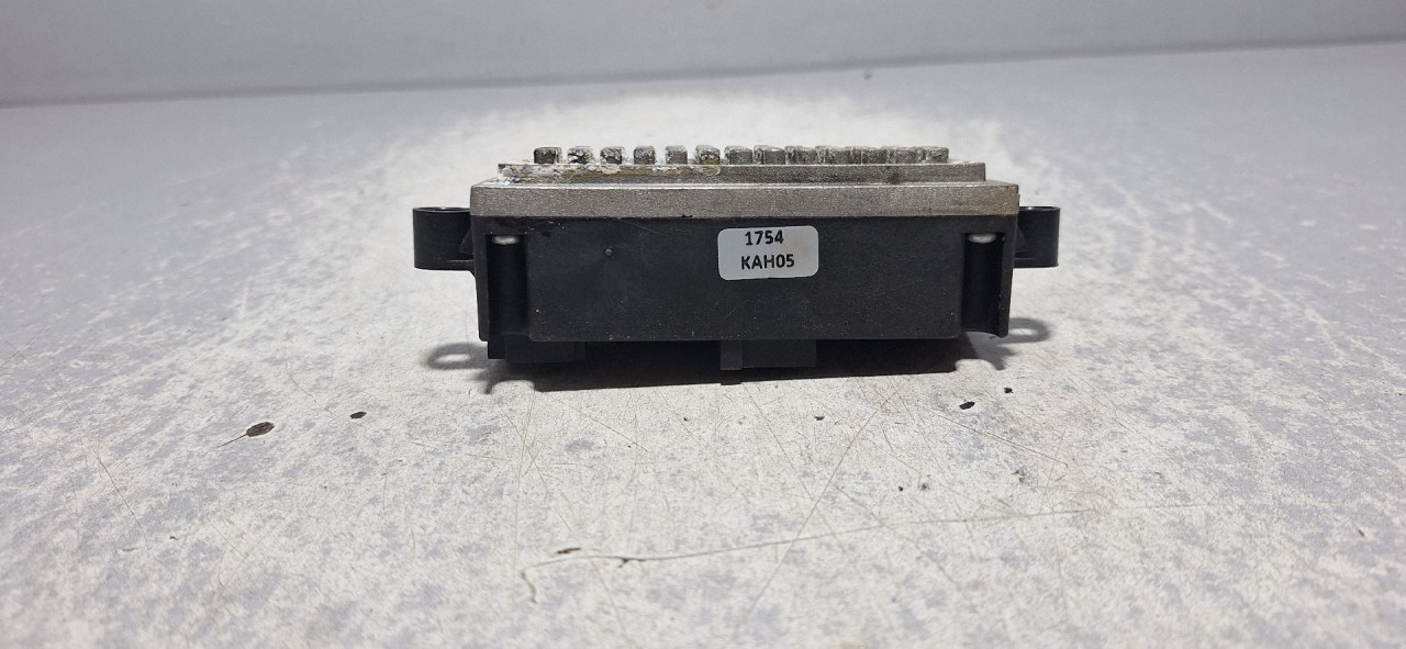 DIJELOVI ELEKTRONIKA REOSTAT VW PASSAT B8 > 14-19 5WA907521