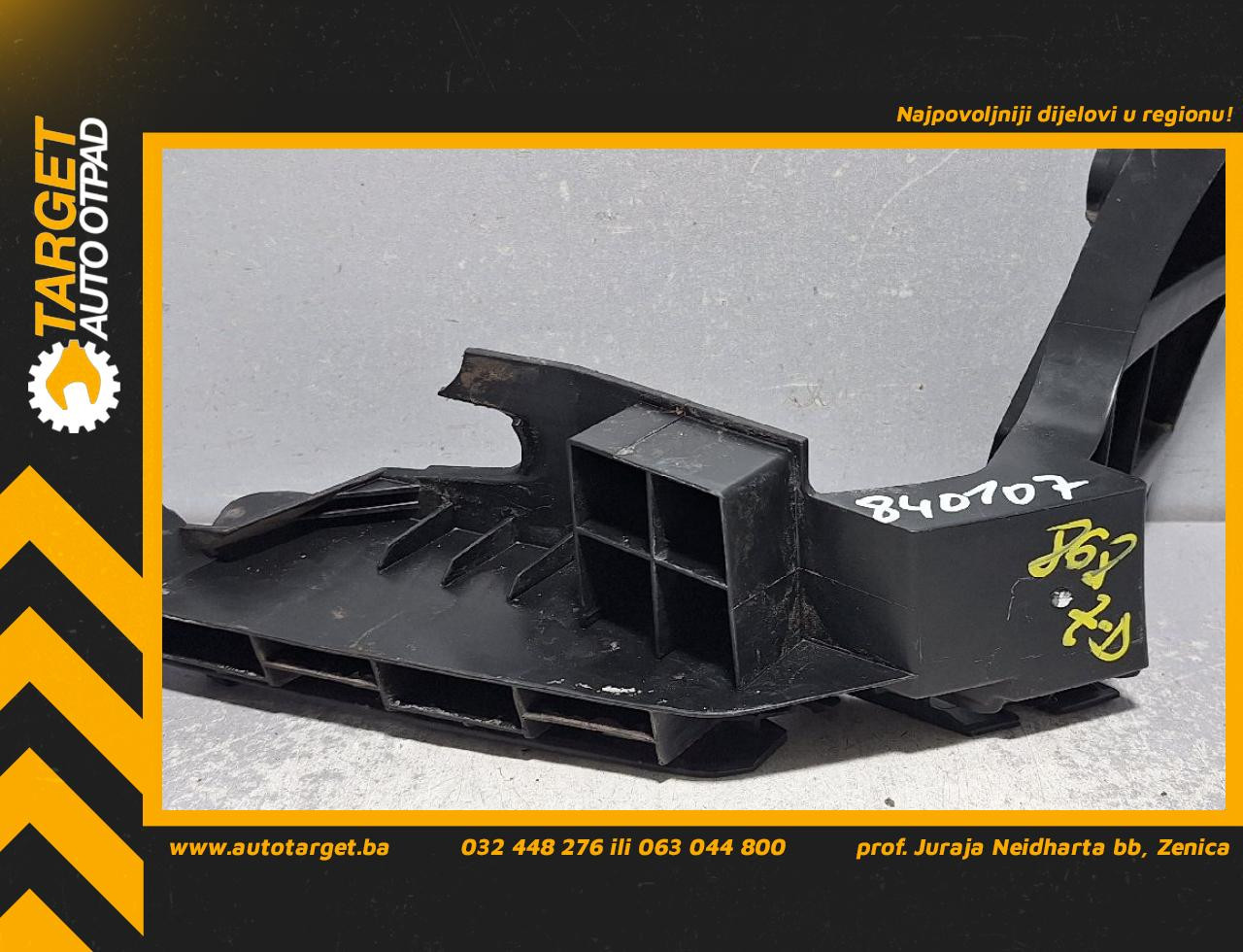 DIJELOVI NOSAC ZADNJEG BRANIKA VW GOLF 8 > 19- 2.0 5H6807394E