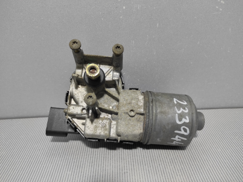MOTORIC PREDNJEG BRISACA SKODA FABIA > 04-07 6Q1955119A