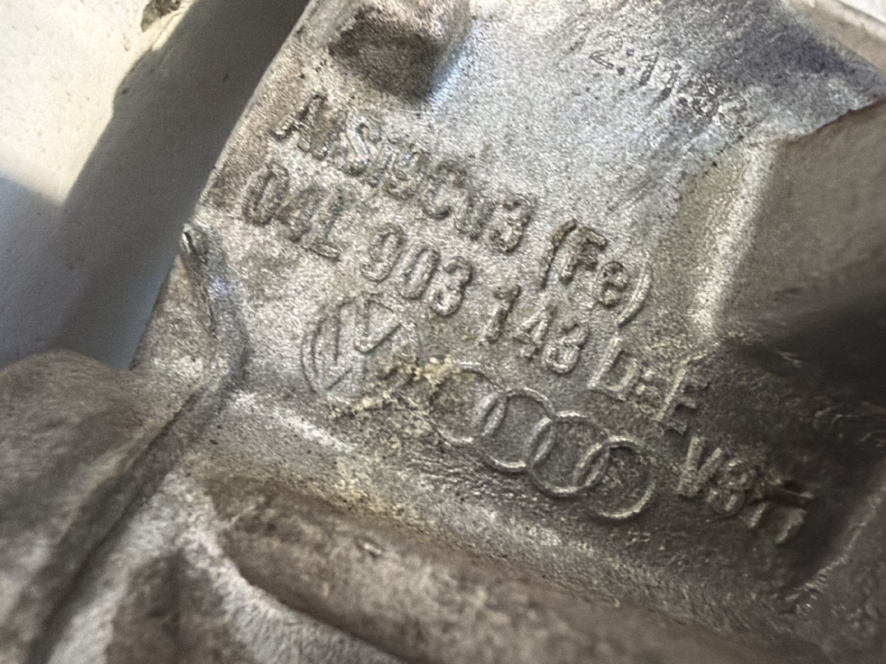 DIJELOVI NOSAC VW PASSAT B8 > 14-19 2.0